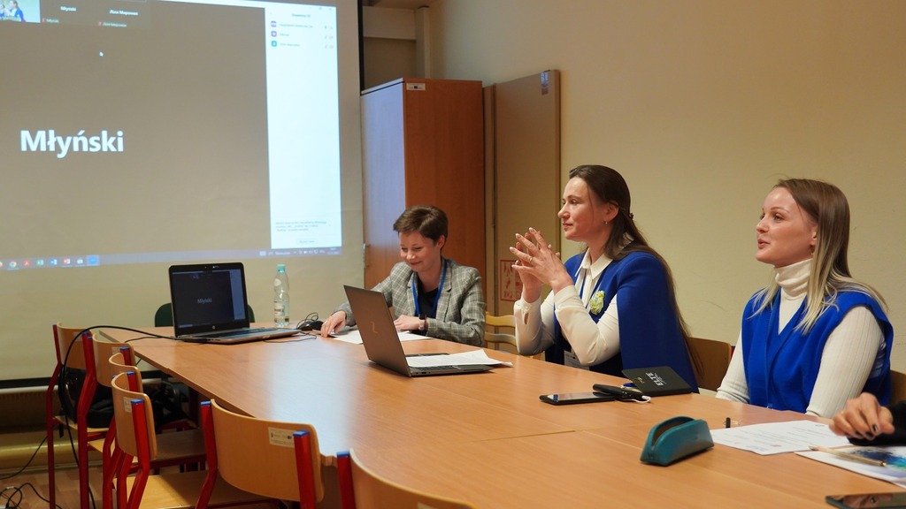 316526755_1253409648538742_5785016727084899285_n